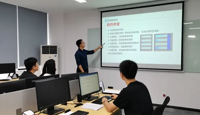 智能客服系统帮助软件开发实现效率提升